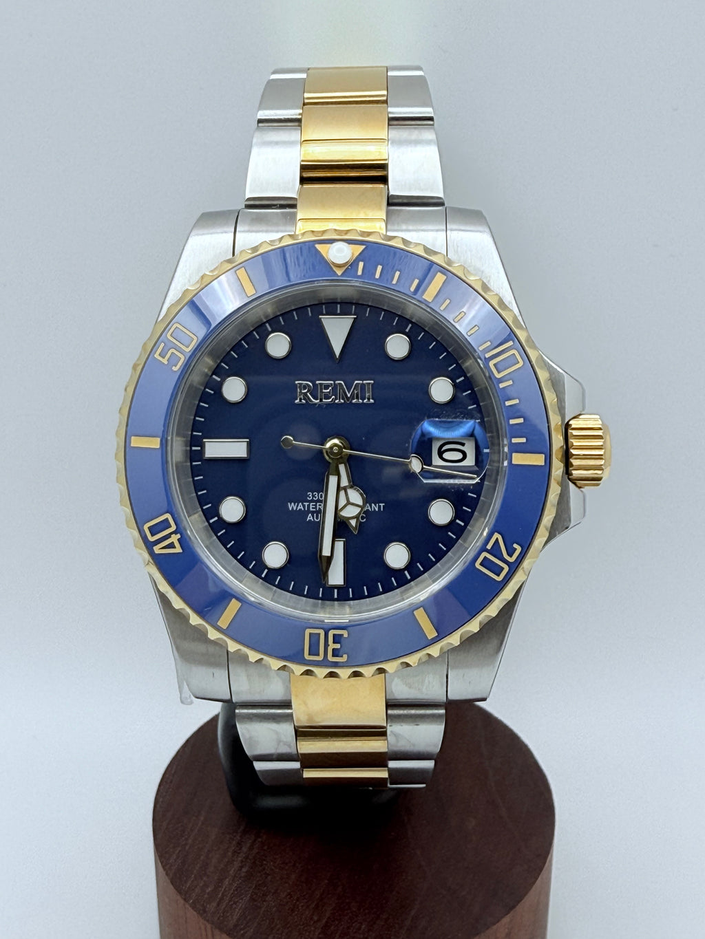 Atlantis Diver - Two Tone Bluesy