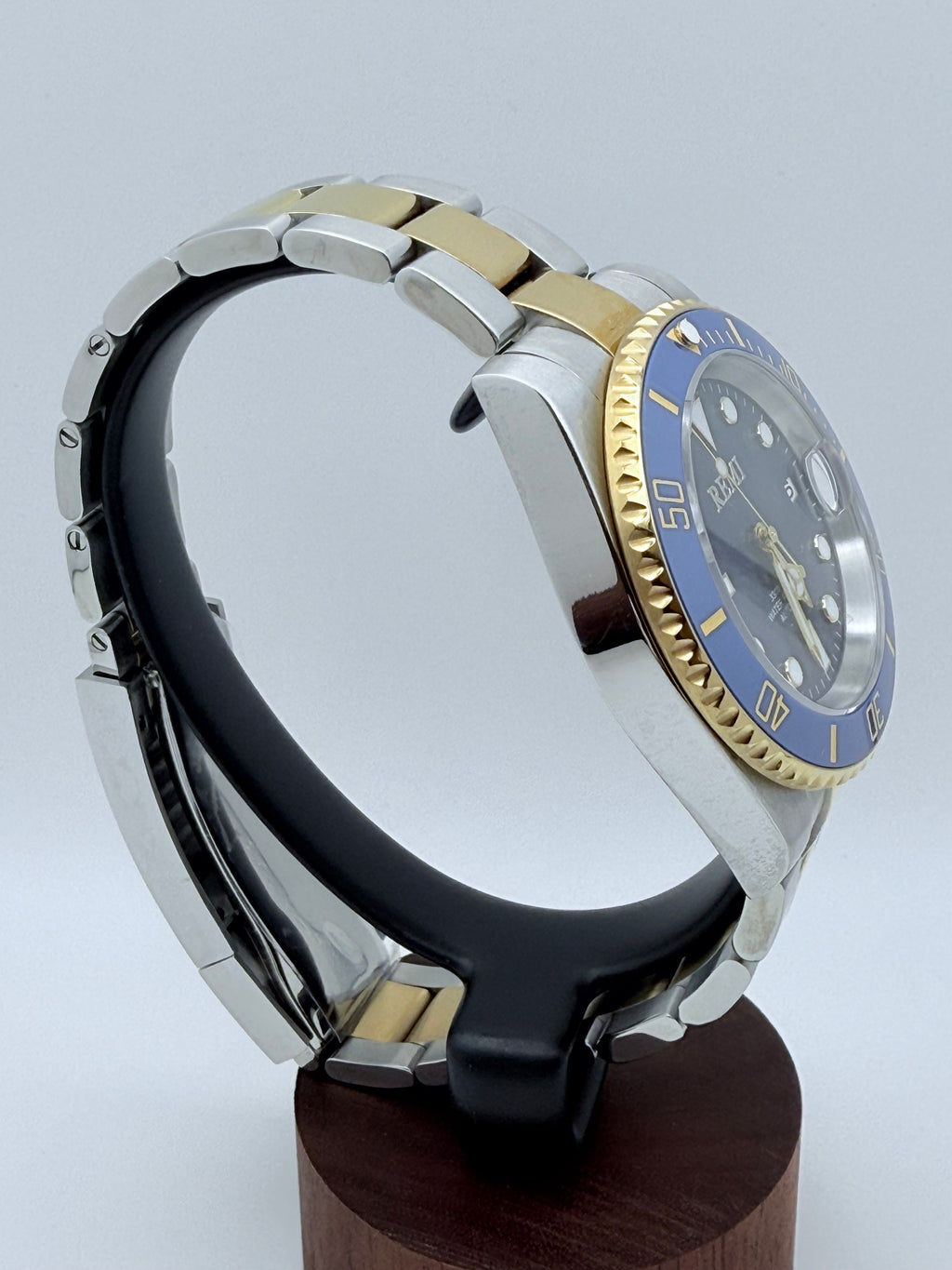 Atlantis Diver - Two Tone Bluesy