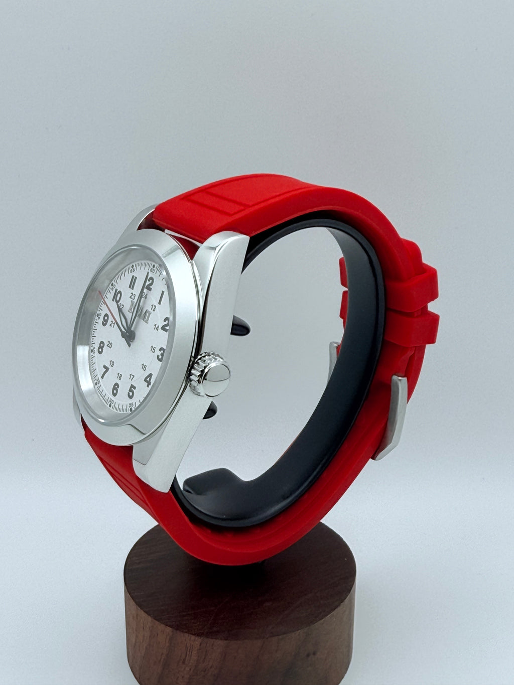 Trekker Field - Quartz - White